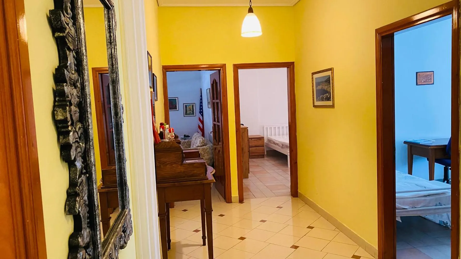 Central Apartment 2 Bedroom Ac Wifi Tirana