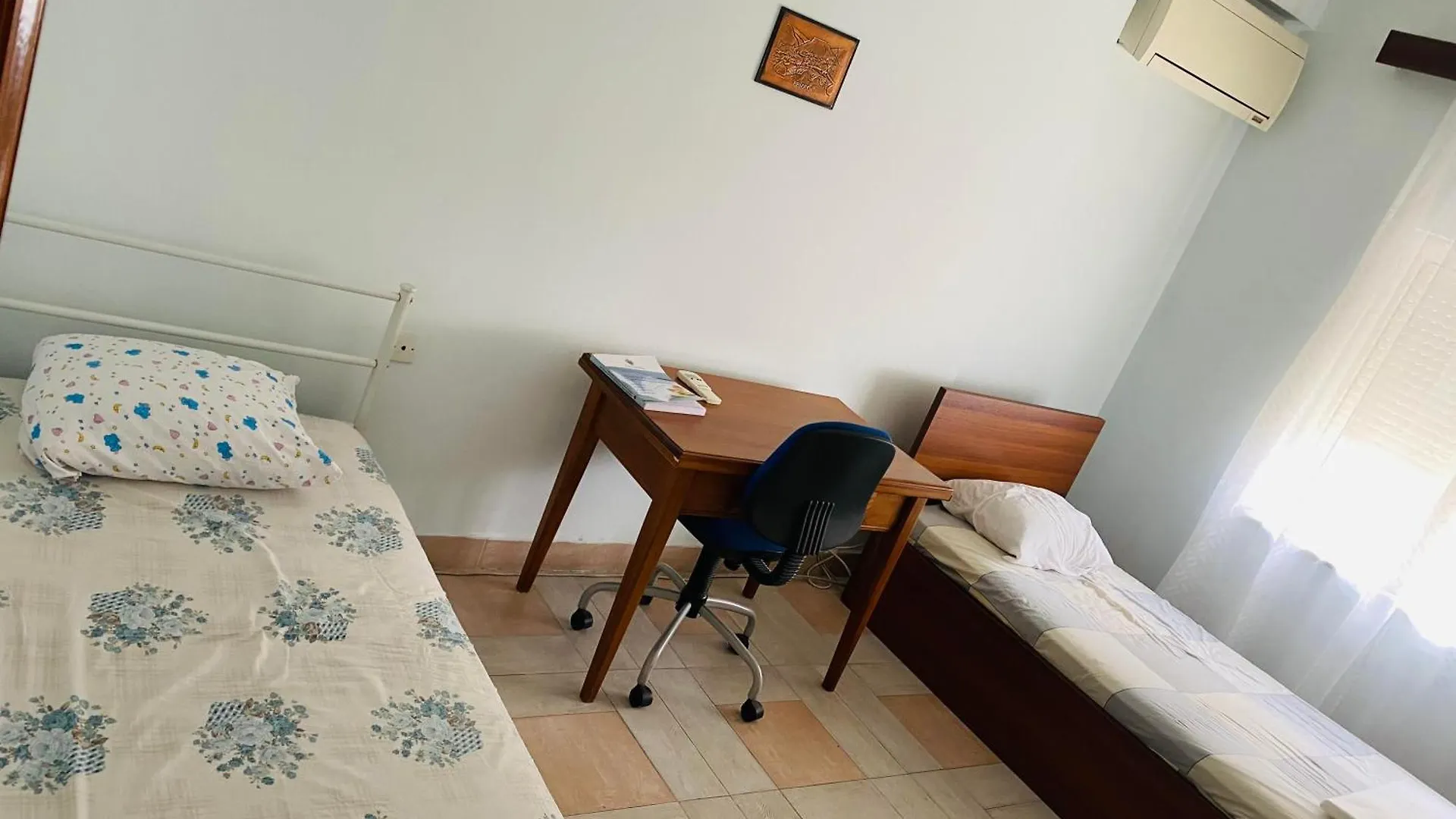 Central Apartment 2 Bedroom Ac Wifi Tirana Albania