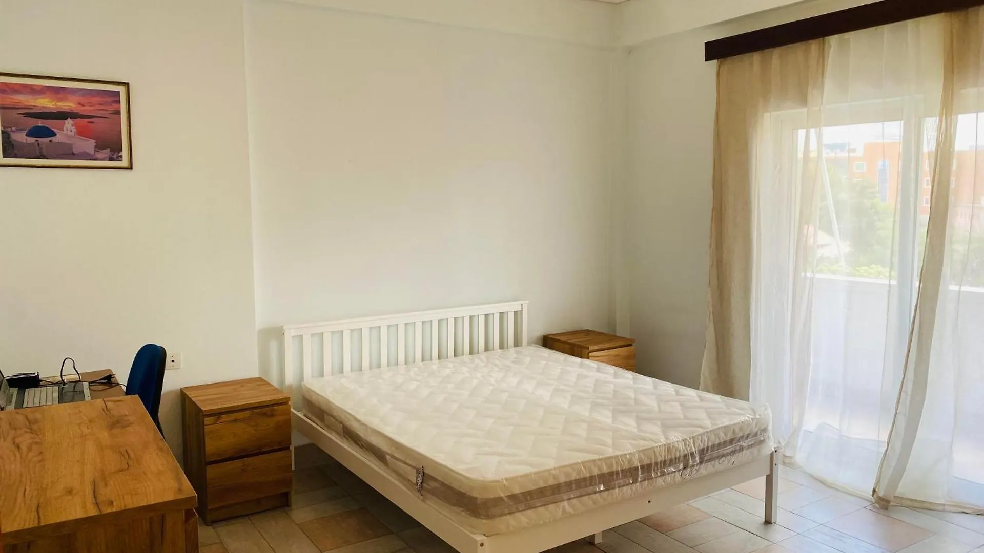Central Apartment 2 Bedroom Ac Wifi Tirana